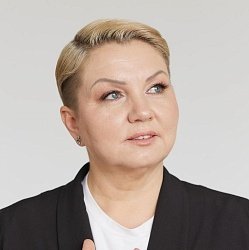 Лариса Манаева